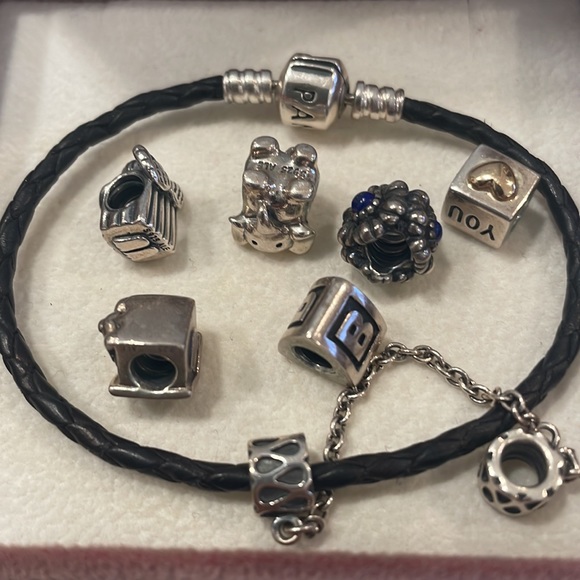 Pandora EUC black bracelet with safety plus 4 charms - Picture 2 of 3